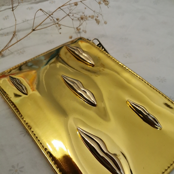 NARS limited edition makeup bag - Picture 2 of 3